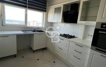 Erenköy Kazımkarabekirpaşa sokakta 3+1 boş, deniz gören havuzlu, otoparklı daire 