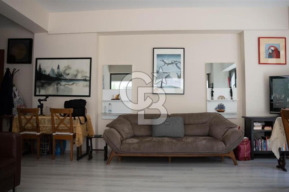 Erenköy Kazımkarabekirpaşa sokakta 3+1 boş, deniz gören havuzlu, otoparklı daire 