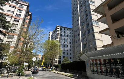 Erenköy Kazımkarabekirpaşa sokakta 3+1 boş, deniz gören havuzlu, otoparklı daire 