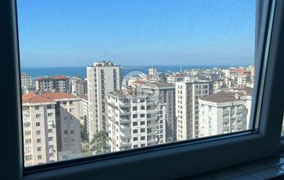 Erenköy Kazımkarabekirpaşa sokakta 3+1 boş, deniz gören havuzlu, otoparklı daire 