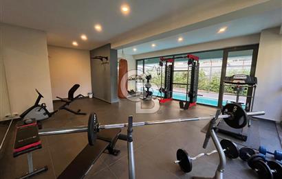 Erenköy Kazımkarabekirpaşa sokakta 3+1 boş, deniz gören havuzlu, otoparklı daire 