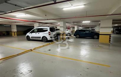 Erenköy Kazımkarabekirpaşa sokakta 3+1 boş, deniz gören havuzlu, otoparklı daire 