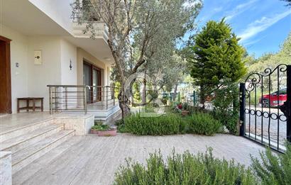 GÜZELBAHÇE YELKİ SATILIK 4+1 MÜSTAKİL VİLLA