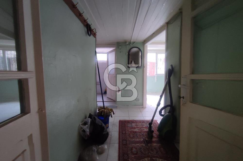 Ayvalık merkez Macaron'da satılık 5+1 müstakil ev 