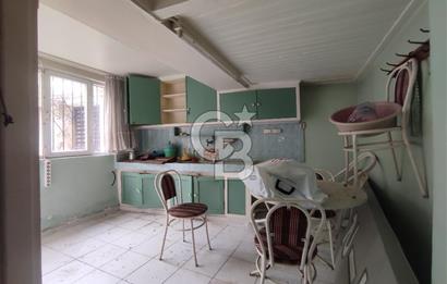 Ayvalık merkez Macaron'da satılık 5+1 müstakil ev 