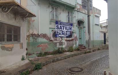 Ayvalık merkez Macaron'da satılık 5+1 müstakil ev 