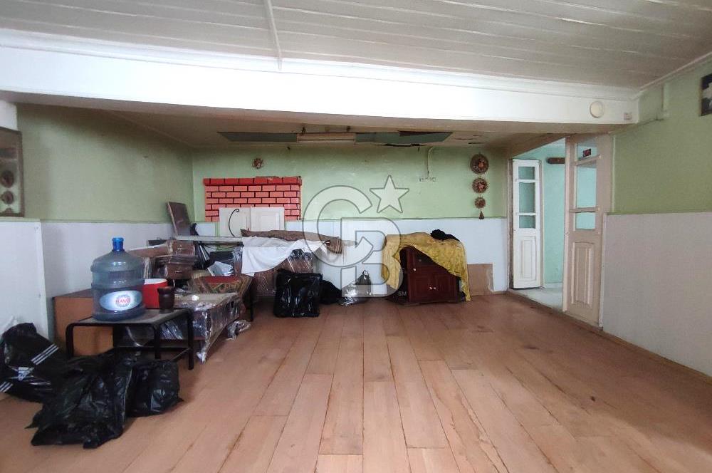 Ayvalık merkez Macaron'da satılık 5+1 müstakil ev 