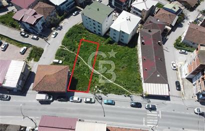 DİLOVASI ANA CADDE ÜZERİNDE 428M² TİCARİ İMARLI ARSA