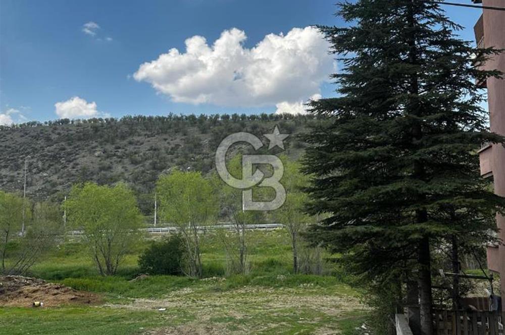 LALAHAN ATATÜRK CADDESİ ÜZERİ YOLA CEPHE KOMPLE SATILIK BİNA