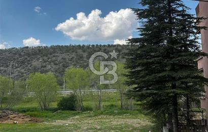 LALAHAN ATATÜRK CADDESİ ÜZERİ YOLA CEPHE KOMPLE SATILIK BİNA