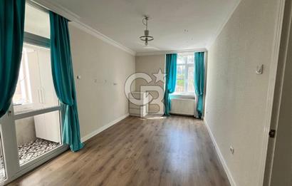 AYRANCI'DA MESNEVİ SOKAK'TA FERAH 3+1 OTOPARKLI SATILIK DAİRE