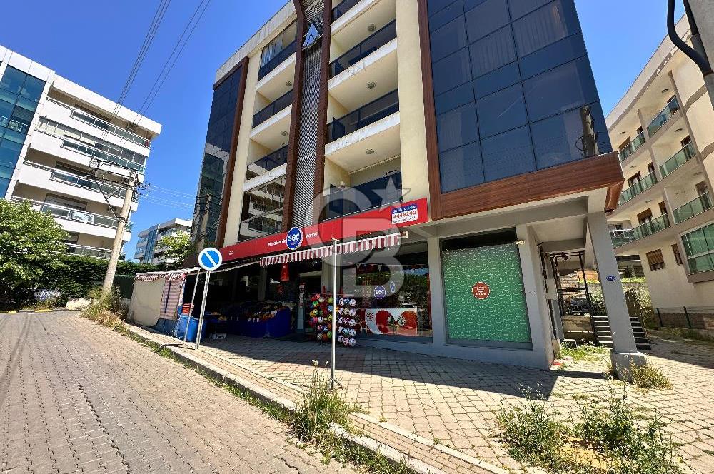 ALİ FUAT CEBESOY HAVUZLU 3+1 ARAKAT EBEVEYN BANYOLU KİRALIK DAİRE