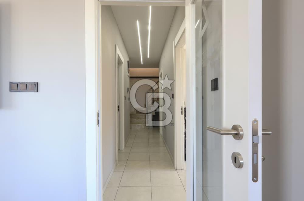 BOSTANCI KÖPRÜSÜ ÜZERİNDE DENİZ MANZARALI SIFIR DUBLEX