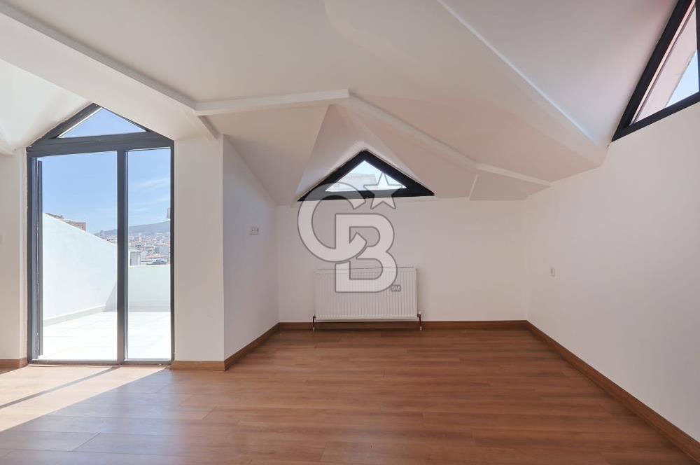 BOSTANCI KÖPRÜSÜ ÜZERİNDE DENİZ MANZARALI SIFIR DUBLEX