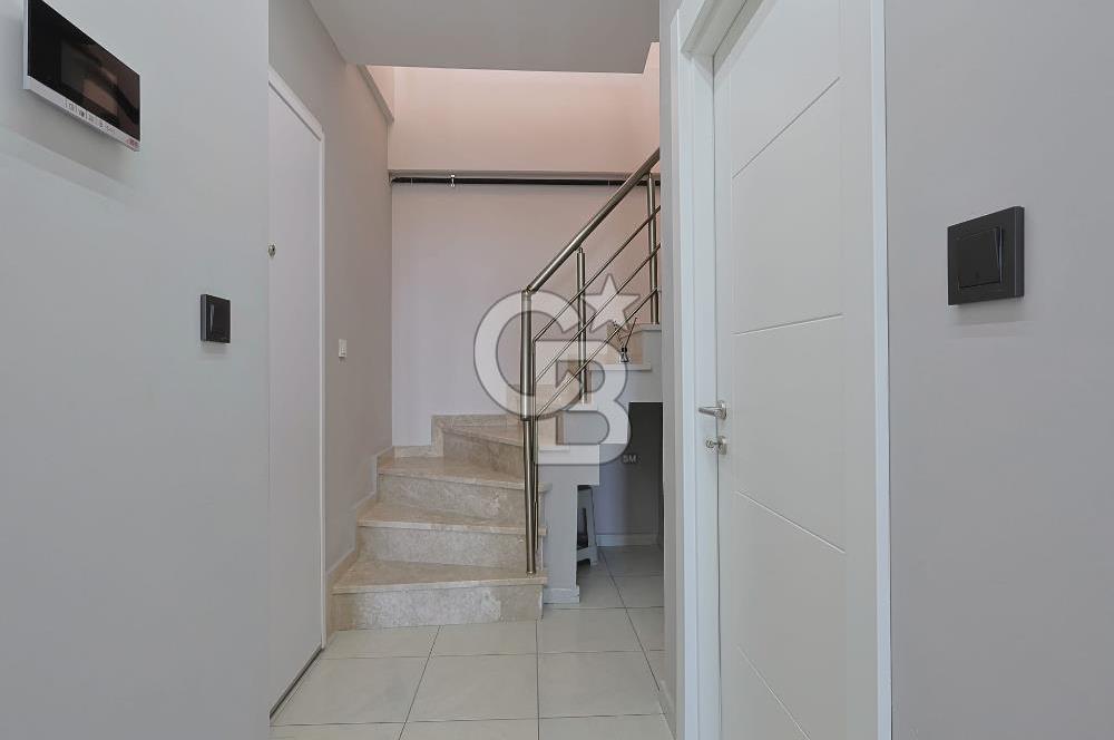 BOSTANCI KÖPRÜSÜ ÜZERİNDE DENİZ MANZARALI SIFIR DUBLEX