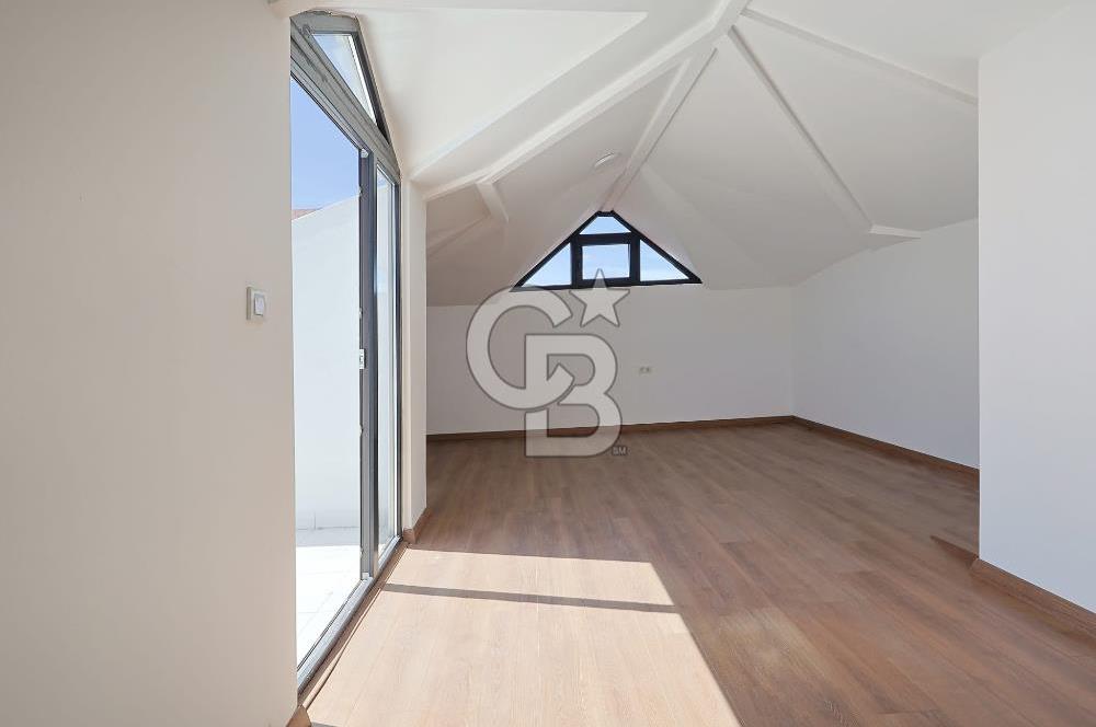 BOSTANCI KÖPRÜSÜ ÜZERİNDE DENİZ MANZARALI SIFIR DUBLEX