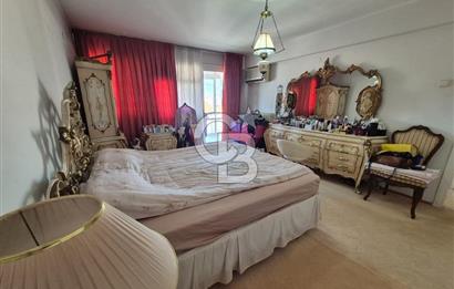 Karşıyaka Yalı Caddesi Satılık Deniz Manzaralı Daire