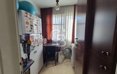 Karşıyaka Yalı Caddesi Satılık Deniz Manzaralı Daire