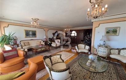 Karşıyaka Yalı Caddesi Satılık Deniz Manzaralı Daire