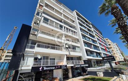 Karşıyaka Yalı Caddesi Satılık Deniz Manzaralı Daire