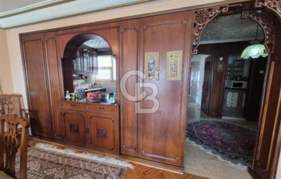 Karşıyaka Yalı Caddesi Satılık Deniz Manzaralı Daire