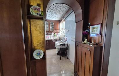 Karşıyaka Yalı Caddesi Satılık Deniz Manzaralı Daire