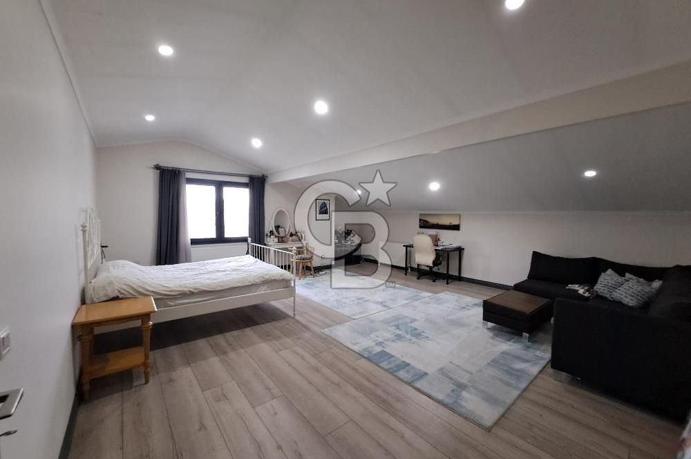 BAĞLICADA SATILIK 6+2 KIŞ BAHÇELİ LÜKS VİLLA