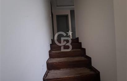 BAĞLICADA SATILIK 6+2 KIŞ BAHÇELİ LÜKS VİLLA