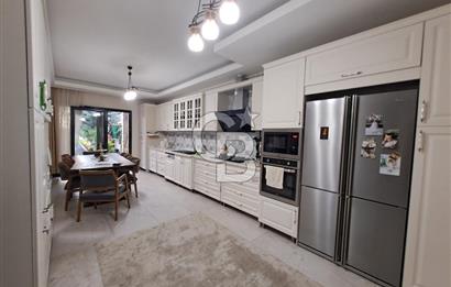 BAĞLICADA SATILIK 6+2 KIŞ BAHÇELİ LÜKS VİLLA