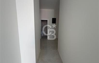 Kozyatağı Merkezde Kiralık Boş Mağaza ve Dükkan