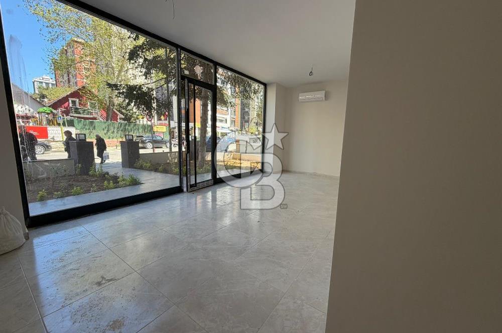 Kozyatağı Merkezde Kiralık Boş Mağaza ve Dükkan