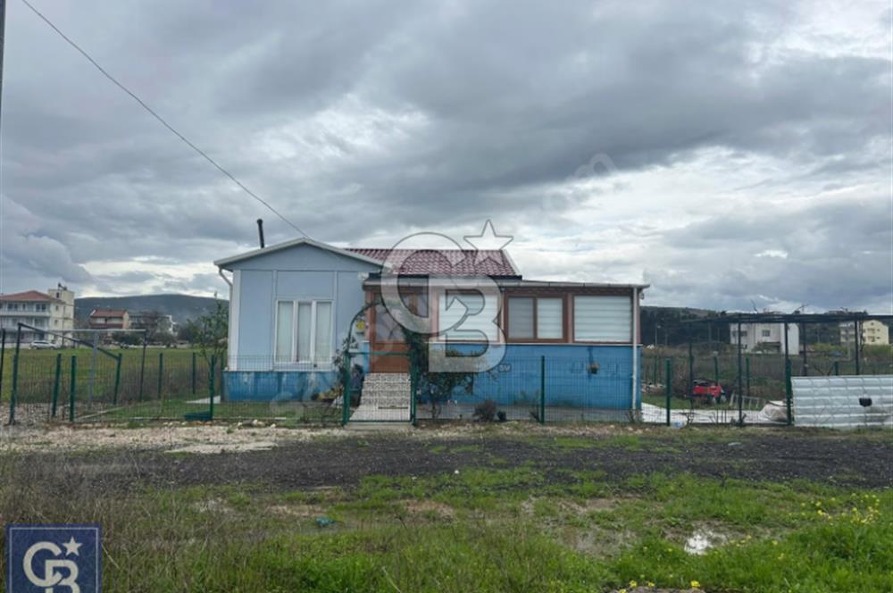 LAPSEKİ ÇARDAK'TA DENİZE 150M. 418m2 ARSA İÇİNDE MÜSTAKİL EV