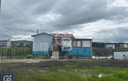 LAPSEKİ ÇARDAK'TA DENİZE 150M. 418m2 ARSA İÇİNDE MÜSTAKİL EV