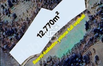 Lapseki/Taştepe'de deniz gören,resmi yolu olan 12.770m² arazi.
