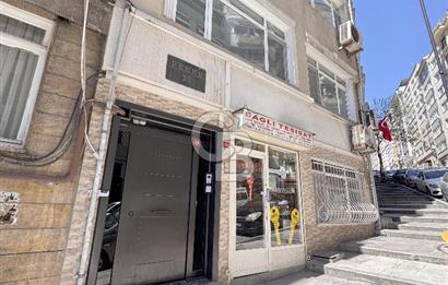 VİŞNEZADE MAHALLESİ, HÜSREV GEREDE CADDESİ, 4+1 SATILIK DAİRE