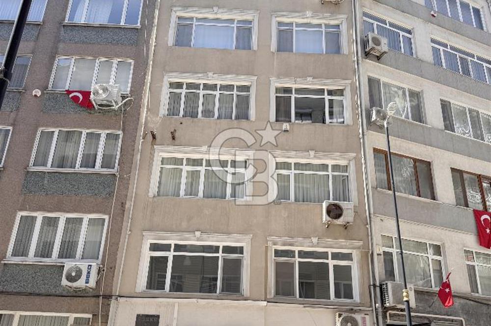 VİŞNEZADE MAHALLESİ, HÜSREV GEREDE CADDESİ, 4+1 SATILIK DAİRE