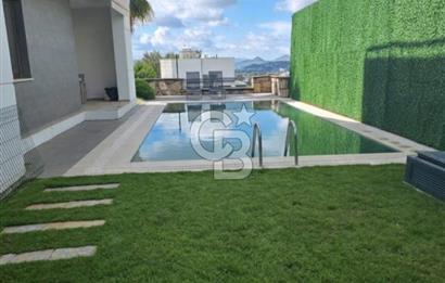 BODRUM KONACIK'ta DENİZ MANZARALI KİRALIK DUBLEKS VİLLA