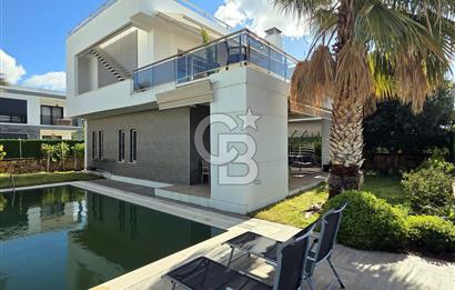 BODRUM KONACIK'ta DENİZ MANZARALI KİRALIK DUBLEKS VİLLA