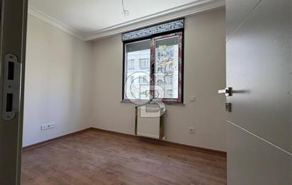 Kozyatağı'nda Kiralık 2+1 Modern Amerikan Mutfaklı Daire