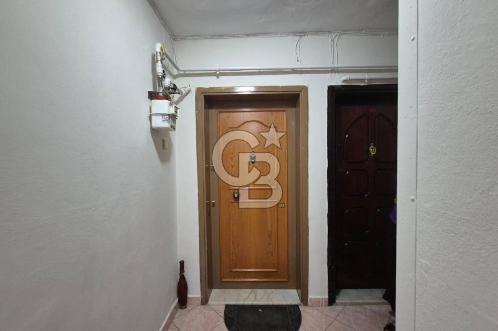 Karşıyaka Bahriye Üçok Bulvarı'nda Geniş 2+1 Kiralık Daire