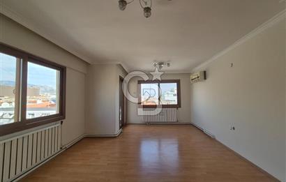 Karşıyaka Bahriye Üçok Bulvarı'nda Geniş 2+1 Kiralık Daire