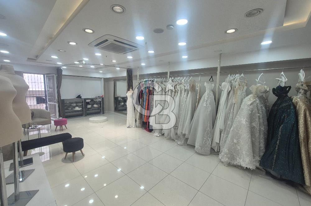 Mimar Kemalettin Moda Merkezinde 3 Katlı Kiralık Dükkan