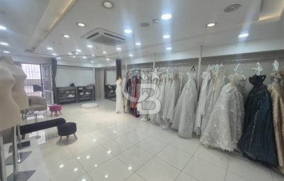 Mimar Kemalettin Moda Merkezinde 3 Katlı Kiralık Dükkan