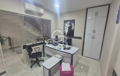 Mimar Kemalettin Moda Merkezinde 3 Katlı Kiralık Dükkan