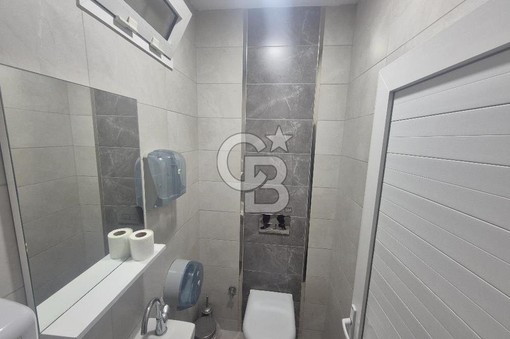 Mimar Kemalettin Moda Merkezinde 3 Katlı Kiralık Dükkan