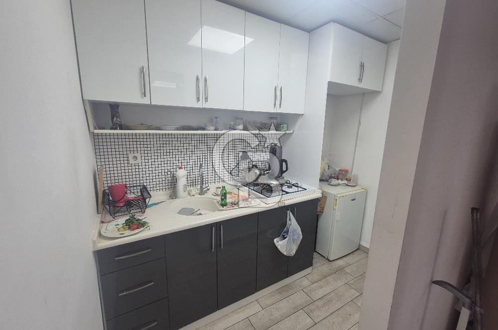 Mimar Kemalettin Moda Merkezinde 3 Katlı Kiralık Dükkan