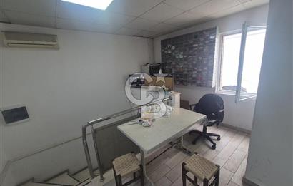 Mimar Kemalettin Moda Merkezinde 3 Katlı Kiralık Dükkan
