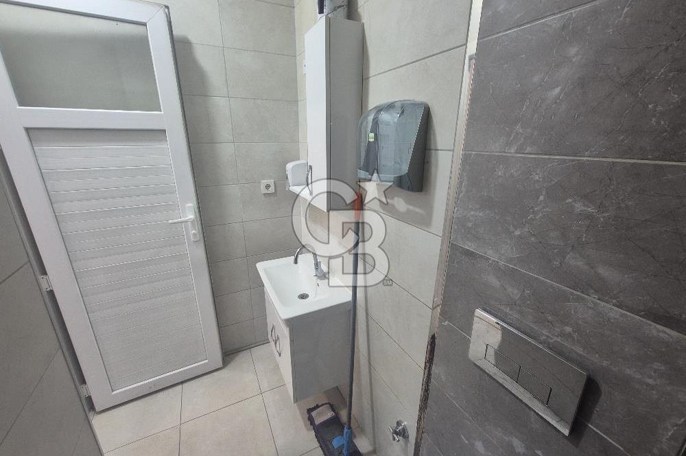 Mimar Kemalettin Moda Merkezinde 3 Katlı Kiralık Dükkan