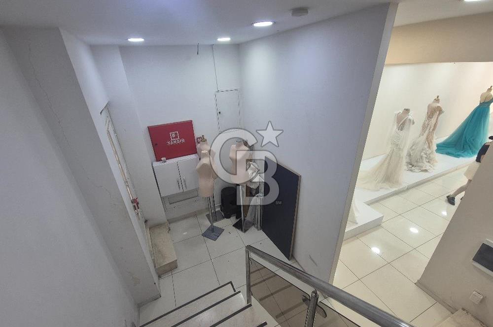 Mimar Kemalettin Moda Merkezinde 3 Katlı Kiralık Dükkan
