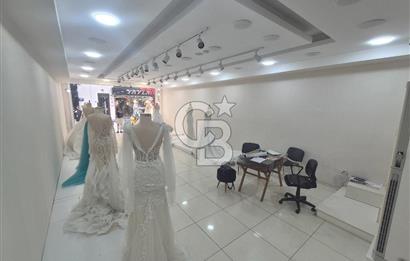 Mimar Kemalettin Moda Merkezinde 3 Katlı Kiralık Dükkan